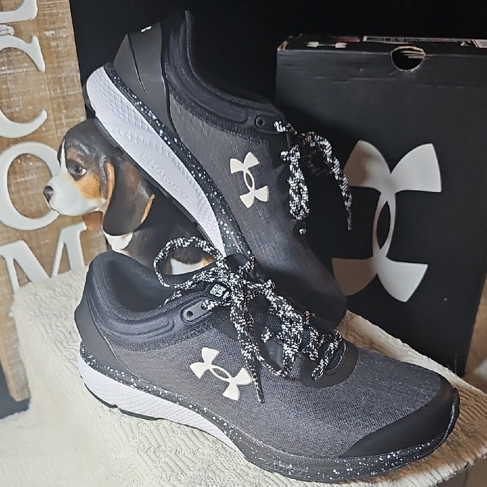 Under Armour Black&White Athletic Shoes UA W Charged Wscaoe 3 Evo Ladies Size 7